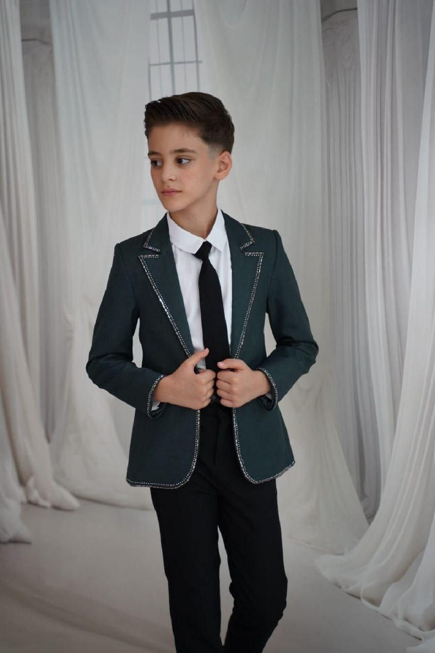 חליפת Midnight Charm בצבע ירוק